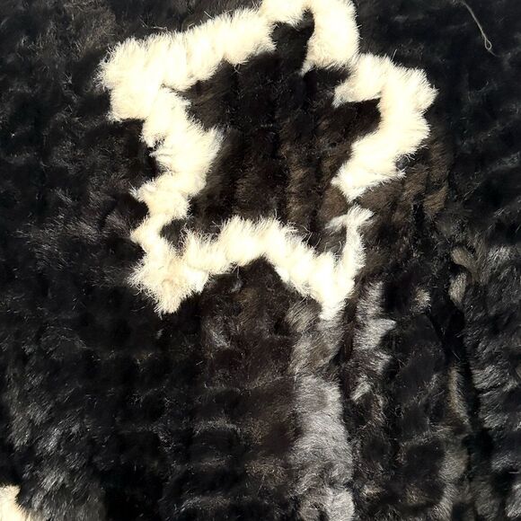 Belle Vera black soft puffy  jacket with white stars - Picture 3 of 3